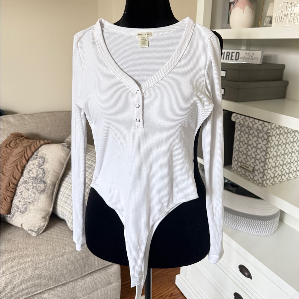 Bozzolo White Button-Front V-Neck Bodysuit